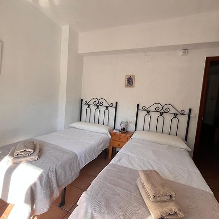 Hotel Espadan Azuebar ภายนอก รูปภาพ